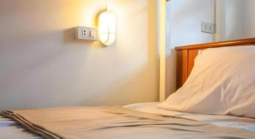 Kamin Bird Hostel Bangkok Eksteriør billede